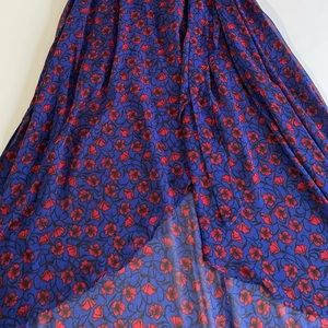 Women’s floral high low maxi dress!